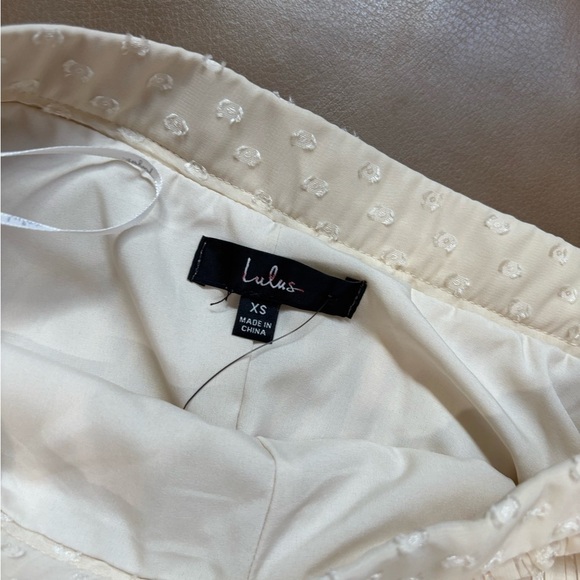 Lulu's Ivory Textured midi Skirt - Picture 2 of 6